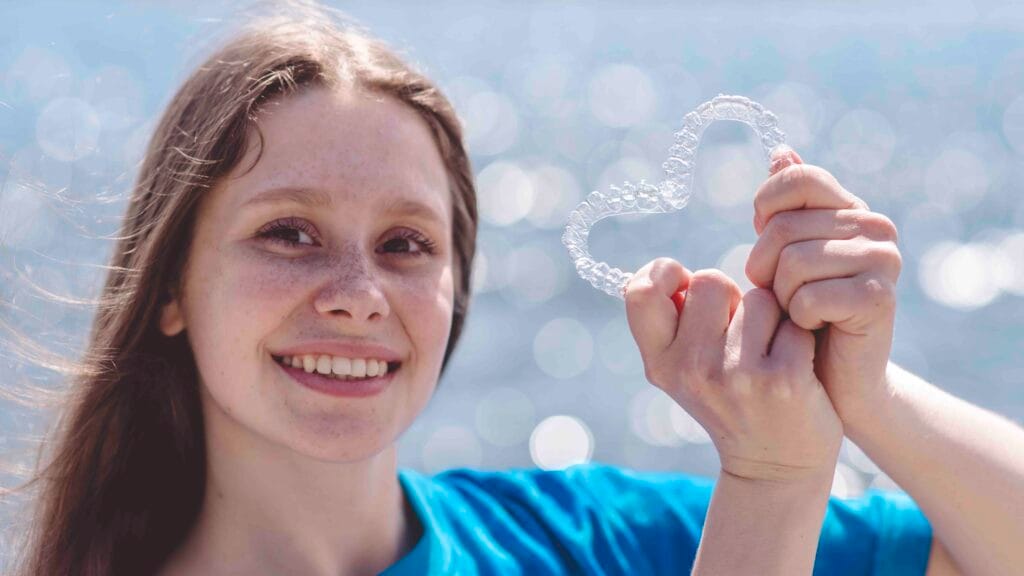 Mascherine trasparenti e adolescenti